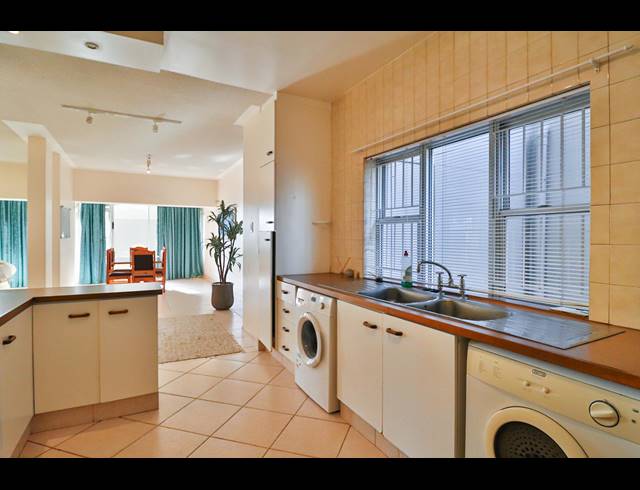 3 BEDROOM APARTMENT RENTED IN SUMMERSTRAND